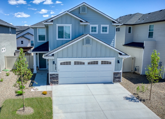 property at 6198 N Carlese Ave
