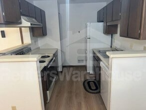 1728 Pleasant St in Lauderdale, MN - Building Photo - Building Photo