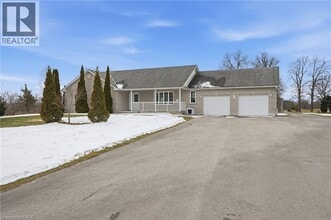 58 Port Maitland Rd in Haldimand, ON - Building Photo - Building Photo
