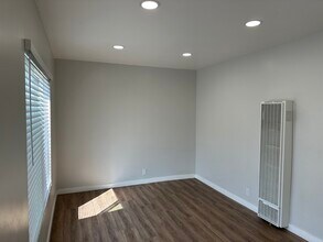 25120 Frampton Ave, Unit C in Los Angeles, CA - Foto de edificio - Building Photo