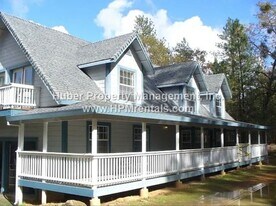 15085 McElroy Rd in Meadow Vista, CA - Building Photo