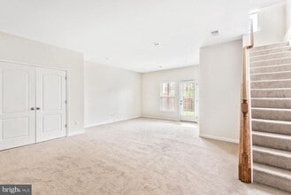 41833 Diabase Square in Aldie, VA - Building Photo - Building Photo