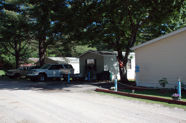 Lehman Home Park in Dallas, PA - Building Photo - Building Photo