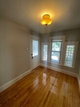 42 Electric Ave, Unit 1 in Somerville, MA - Building Photo - Building Photo
