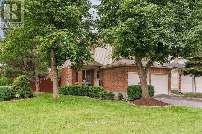 62 Wittingham Dr in Ottawa, ON - Building Photo - Building Photo