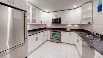 150 Saint Paul St, Unit 2 in Brookline, MA - Building Photo