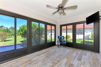 218 Laurel Hollow Dr in Nokomis, FL - Building Photo - Building Photo