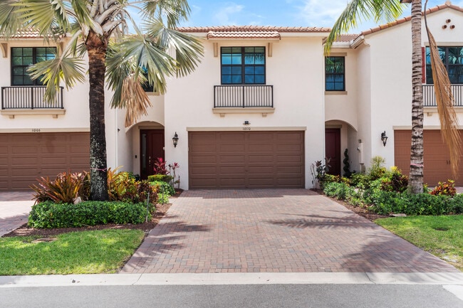 10110 Akenside Dr in Boca Raton, FL - Building Photo - Building Photo