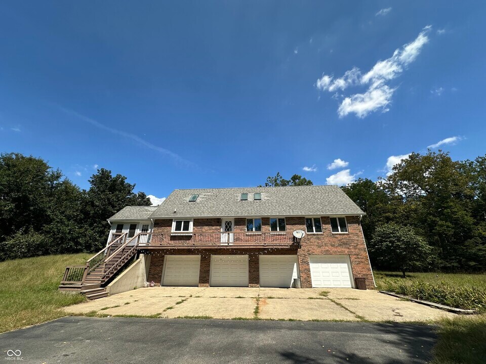 3850 Wicker Rd in Indianapolis, IN - Building Photo