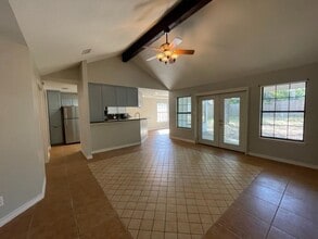 1226 St Patrick Dr in Laredo, TX - Building Photo - Building Photo