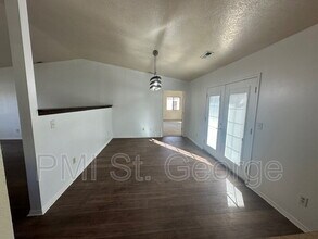 3059 Bayberry Cir in Saint George, UT - Building Photo - Building Photo
