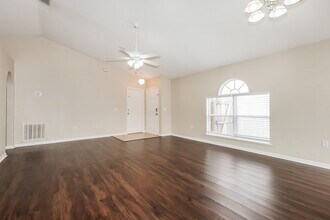 11349 Ivy Flower Loop, Unit 1470 in Riverview, FL - Building Photo - Building Photo