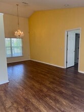 260 Mirage Ave SE in Palm Bay, FL - Building Photo - Building Photo