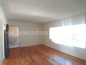 01427AM in Los Angeles, CA - Building Photo - Interior Photo