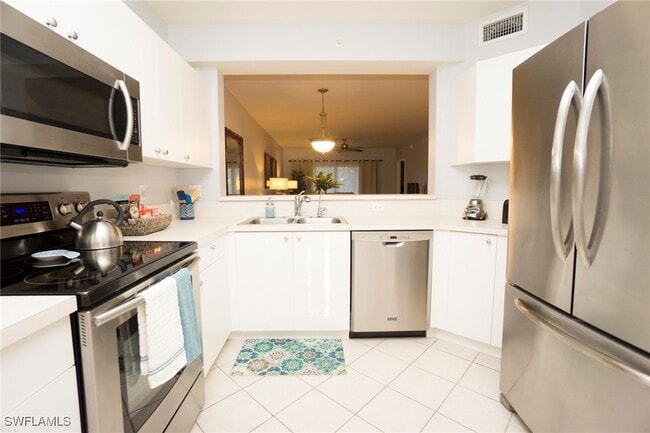 property at 7819 Regal Heron Cir