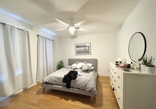 916 Dorchester Ave in Boston, MA - Foto de edificio - Building Photo