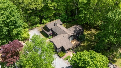 32 Fern St in Concord, MA - Foto de edificio - Building Photo