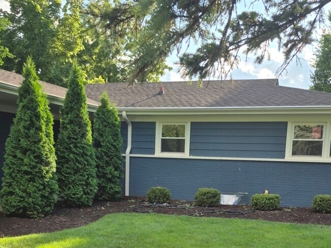 1508 Evergreen Terrace in Glenview, IL - Building Photo - Building Photo
