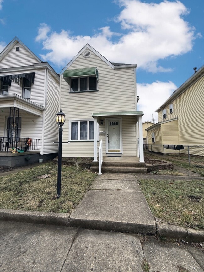 1109 Garfield St, Unit 1109 House