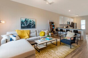 Student | Uncommon Wilmington Apartments