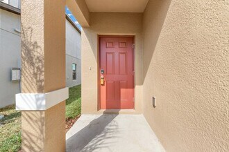 5008 Wild Senna Blvd in Tampa, FL - Building Photo - Building Photo