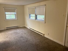 1200 Gravel Pike, Unit Fl 2 in Bensalem, PA - Building Photo - Building Photo