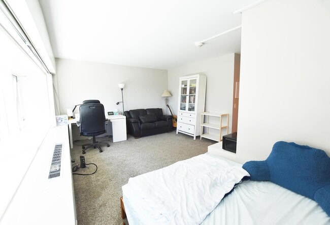 555 E William St, Unit 5K in Ann Arbor, MI - Building Photo - Building Photo