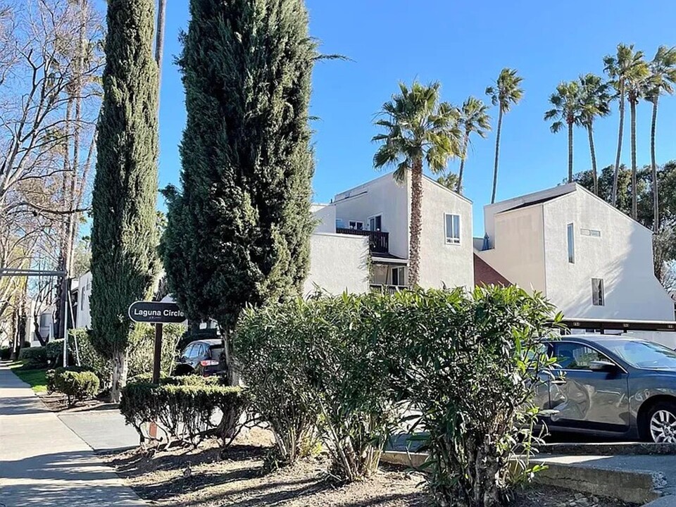 2200 Laguna Cir in Concord, CA - Building Photo