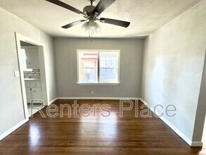 415 E 5th St in Claremore, OK - Building Photo - Building Photo