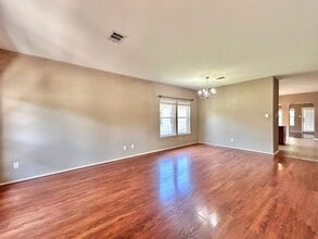11109 Old Quarry Rd in Austin, TX - Foto de edificio - Building Photo