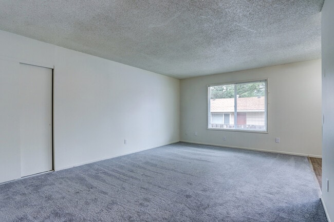 3775 SW 108th Ave in Beaverton, OR - Building Photo - Building Photo