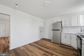 6123 Glenmore Ave in Philadelphia, PA - Building Photo - Building Photo