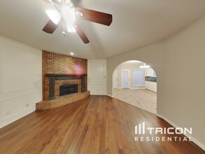 2408 Waterloo Ln in Mesquite, TX - Building Photo - Building Photo