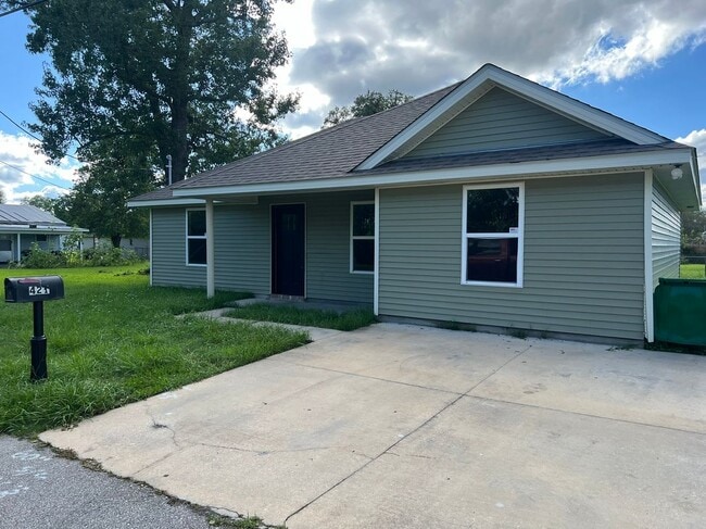 property at 421 Jack St