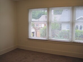 4559 5th Ave NE in Seattle, WA - Building Photo - Building Photo