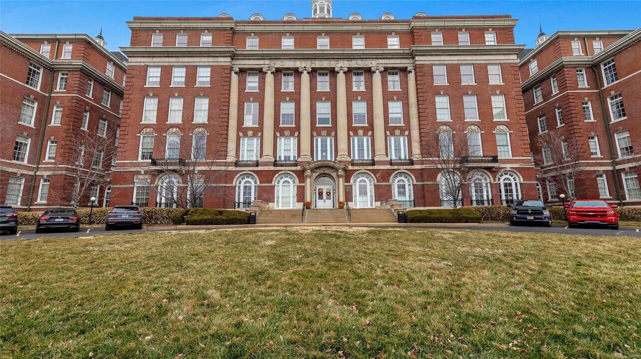 1515 Lafayette Ave, Unit #417 in St. Louis, MO - Foto de edificio