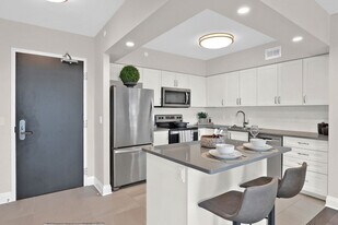 Old Mill Apartments II in Kingston, ON - Building Photo