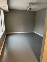 8914 S Cottage Grove Ave in Chicago, IL - Building Photo - Building Photo