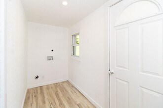 203 E Vassar St in St. Joseph, MO - Building Photo - Building Photo
