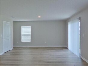 10734 Hidden Banks Gln in Parrish, FL - Building Photo - Building Photo