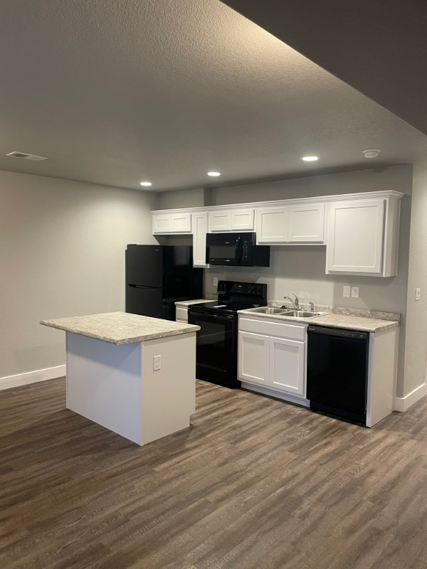 5971 Poison Spider Rd in Mills, WY - Building Photo - Building Photo