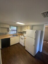 5223 Peach Ave in Seffner, FL - Building Photo - Building Photo