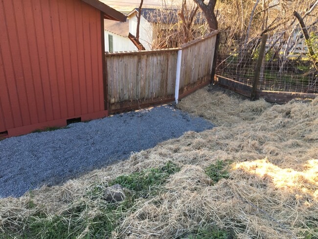 3025 Glendale Dr in Mckinleyville, CA - Building Photo - Building Photo