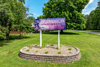 Park Madison Apartments in Burlington, IA - Building Photo - Building Photo