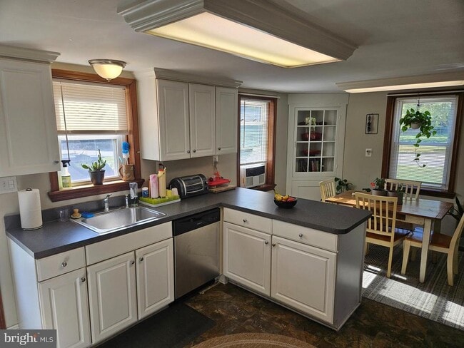3026 Crescent Ave in Lafayette Hill, PA - Building Photo - Building Photo