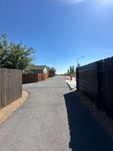61097 Larkspur Loop in Bend, OR - Building Photo - Building Photo