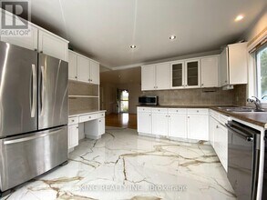 16605 Jane St in King City, ON - Building Photo - Building Photo