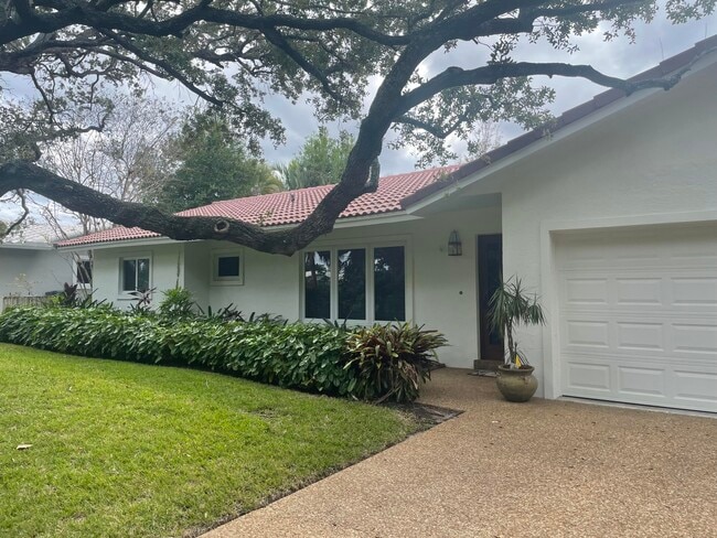 1120 SW 14th Dr in Boca Raton, FL - Building Photo - Building Photo