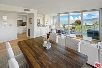 101 Ocean Ave in Santa Monica, CA - Building Photo - Building Photo