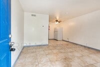 1802 N Wayside Dr photo'